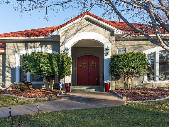 2nd image of 19108 Saddle River Dr