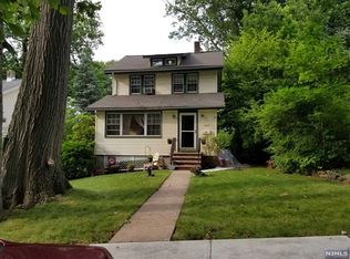 189 Church St, Teaneck, NJ 07666