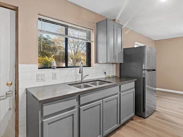 87 Cook Ave W, Saint Paul, MN 55117