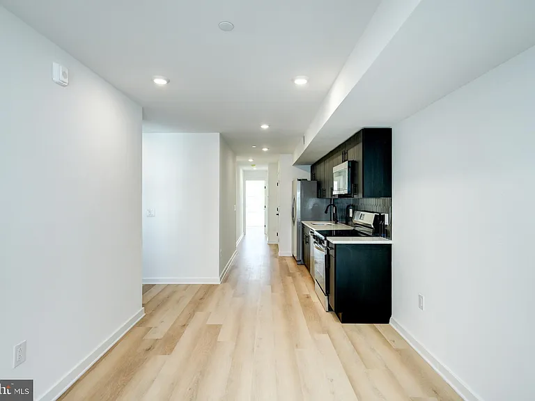 2329 Ellsworth St #2 — Photo 4