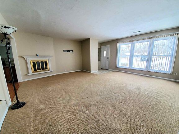 3rd image of 3511 Glencairn Dr