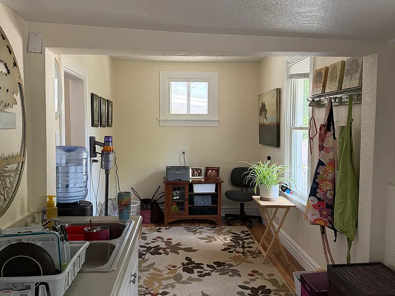 926 2nd St NW #2 — Photo 5
