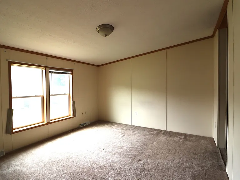 14 Meadowview Dr — Photo 41
