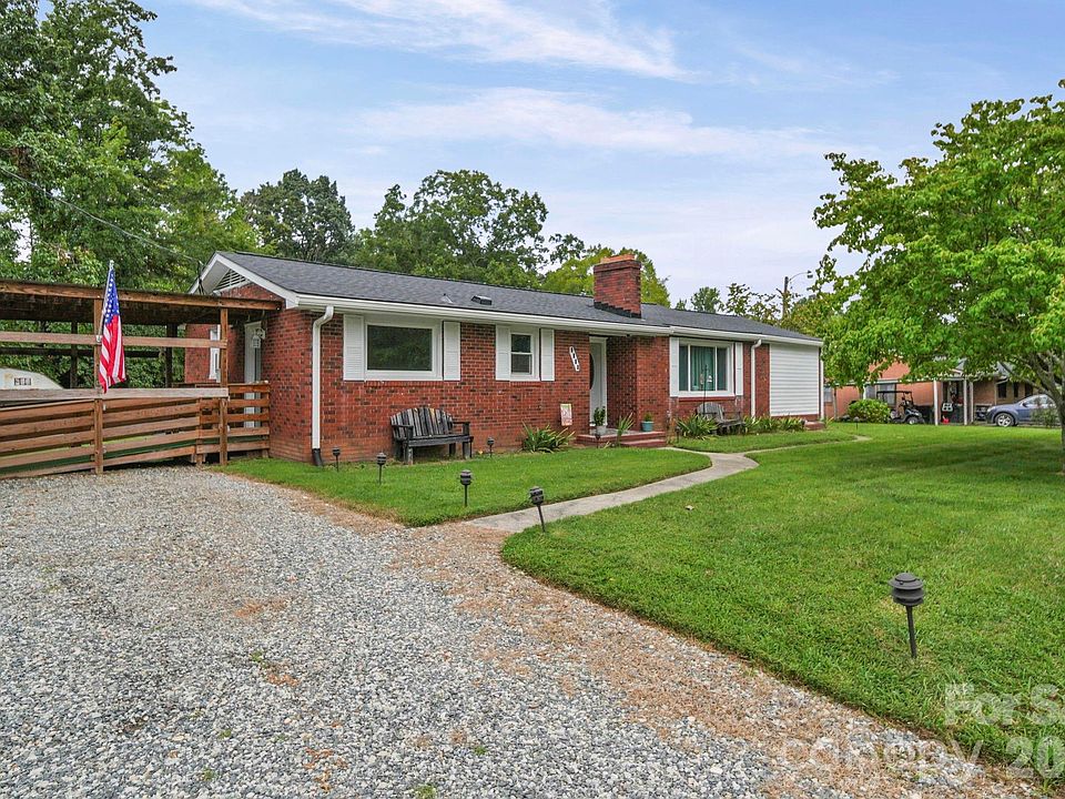 1st image of 1030 Lippard Rd