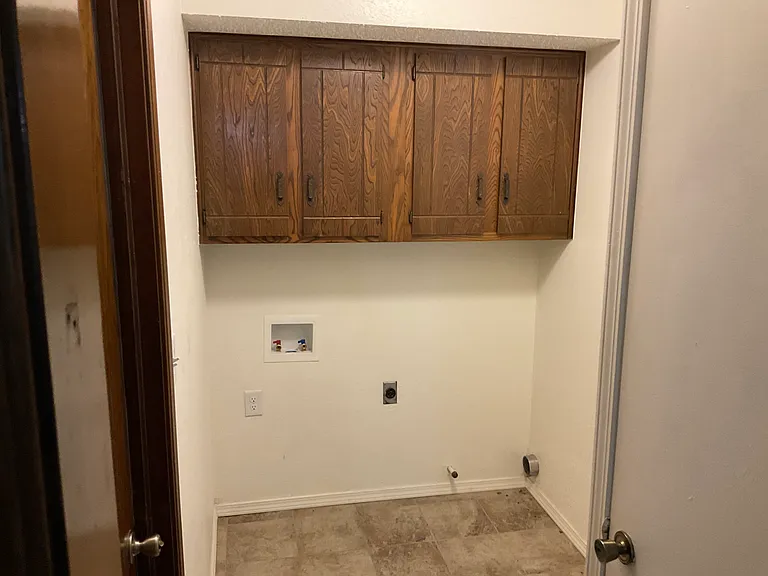 1106 Hillside Dr — Photo 12