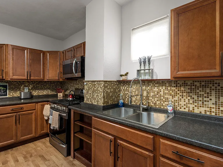 303 Kathleen St — Photo 15
