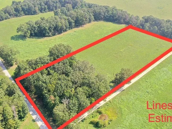 1 Berry Rd, Cypress Inn, TN 38452