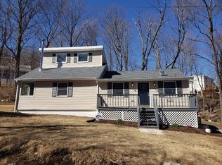 7 Worthington Dr W, Carmel, NY 10512