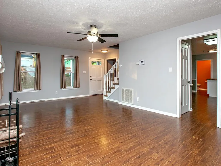 1819 Eichelberger Dr — Photo 30