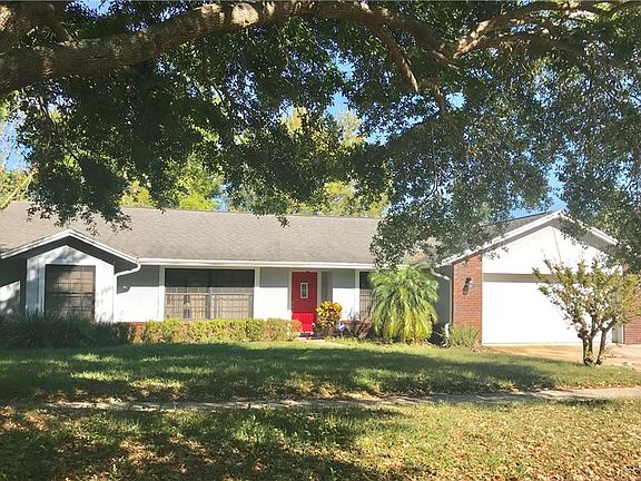 2nd image of 929 American Beauty St