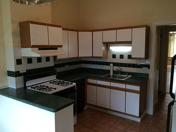 2nd image of 3763 N Kenmore Ave