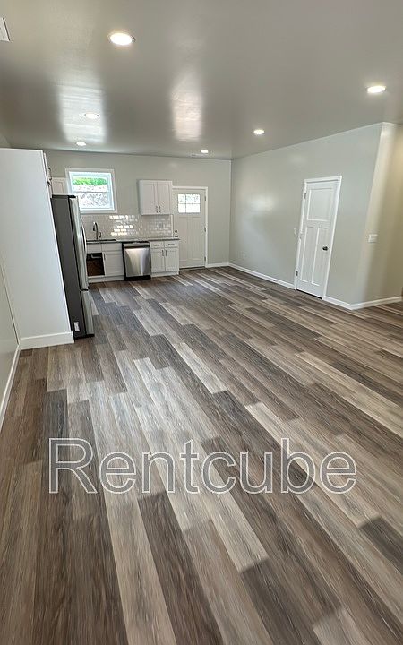 1st image of 3850 Peru Rd