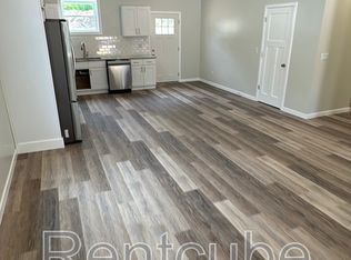 3850 Peru Rd, Dubuque, IA 52001