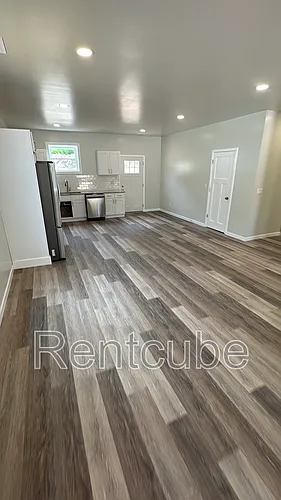 3850 Peru Rd Photo 1
