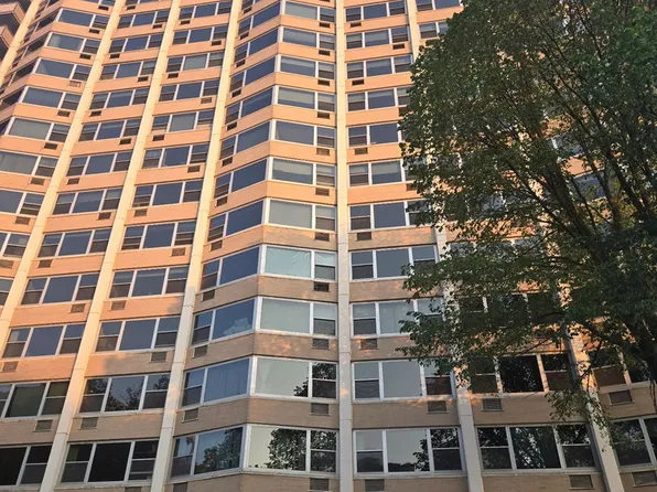 555 W Cornelia Ave APT 1706, Chicago, IL 60657