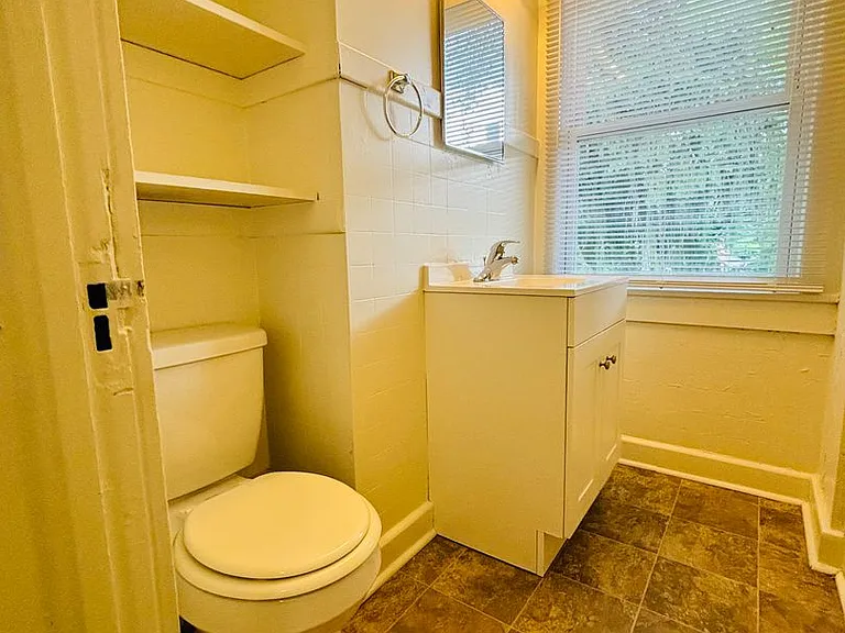 513 Progress St NE — Photo 15
