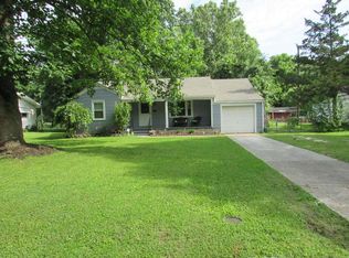 2409 E Manchester St, Springfield, MO 65804