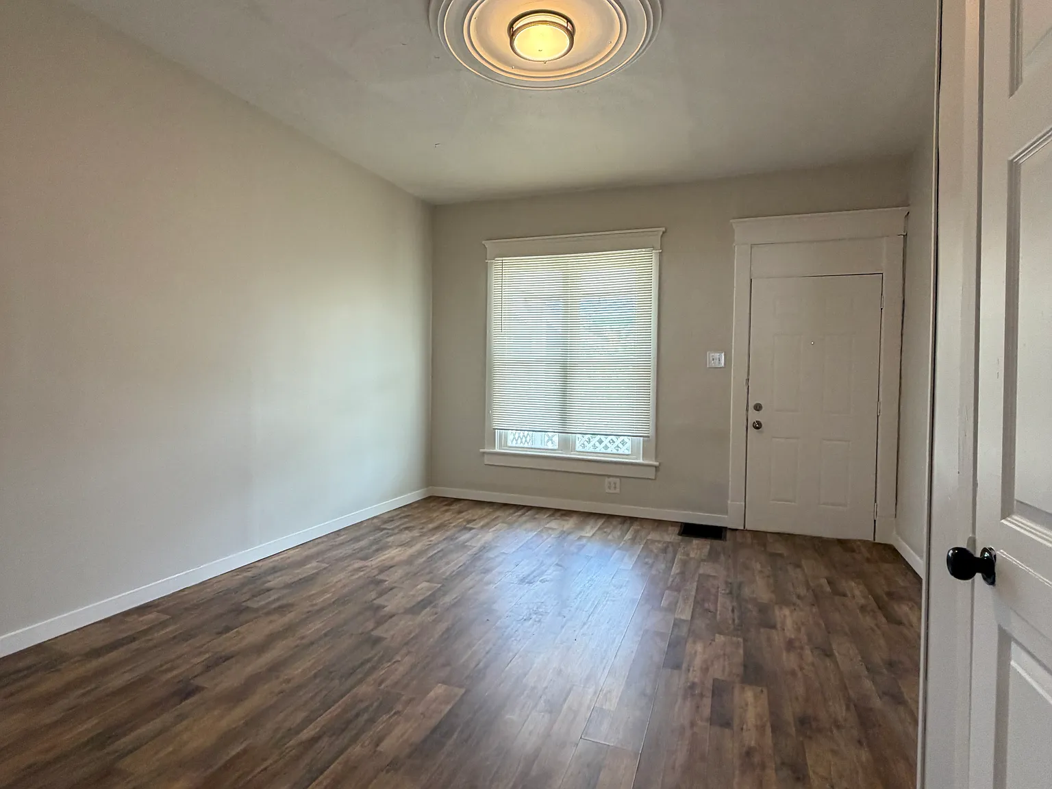 2 bed, 1136 sqft, $1,400 — Photo 3
