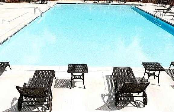 5th image of 3321 Town Creek Cir #2