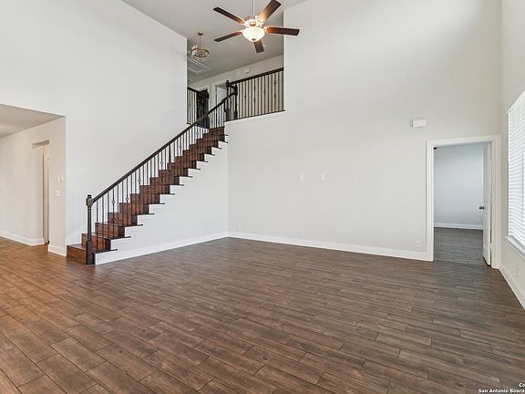 2nd image of 25322 DONAHUE DR