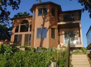 2835 Crescent Dr, Mc Farland, WI 53558
