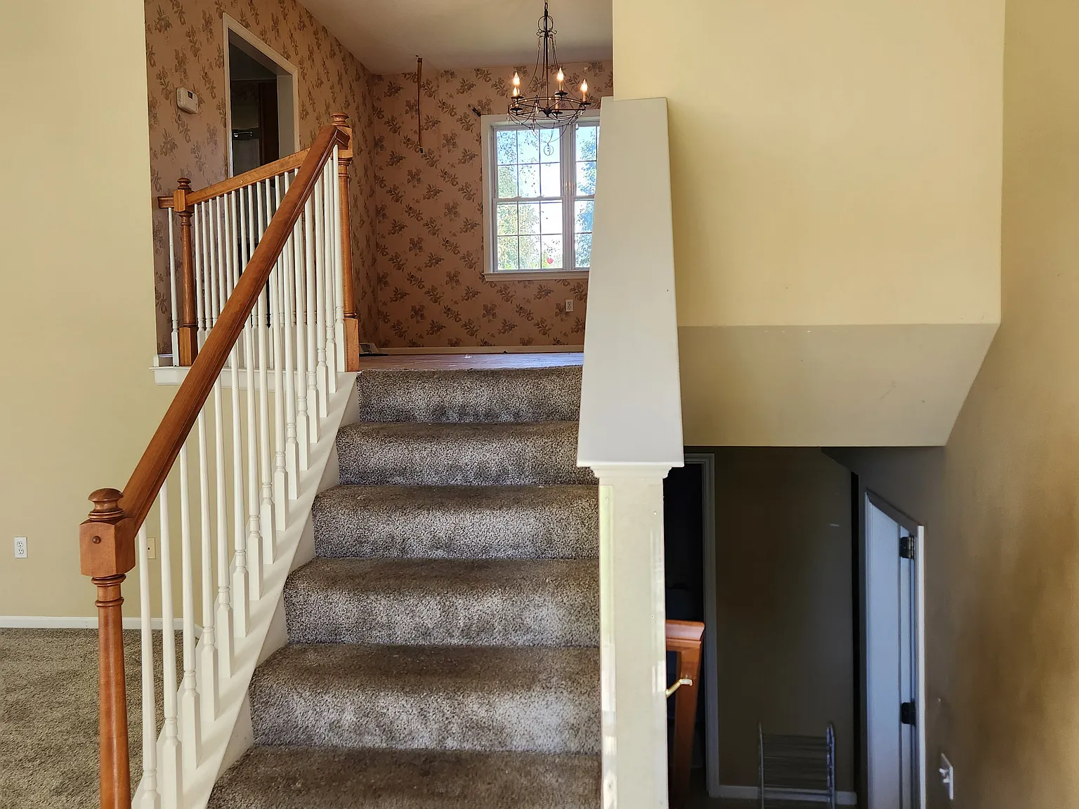 4 bed, 2200 sqft, $2,750 — Photo 4