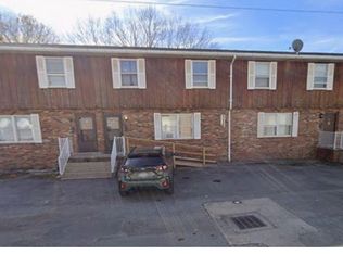 208 6th St, Marlinton, WV 24954