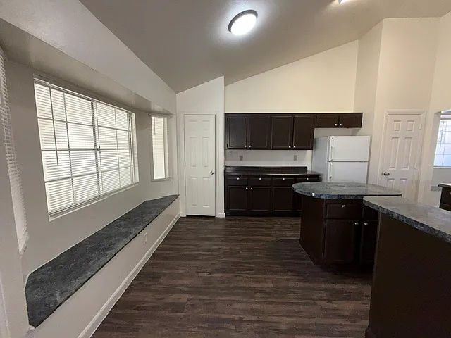 2998 Kennewick Dr — Photo 10