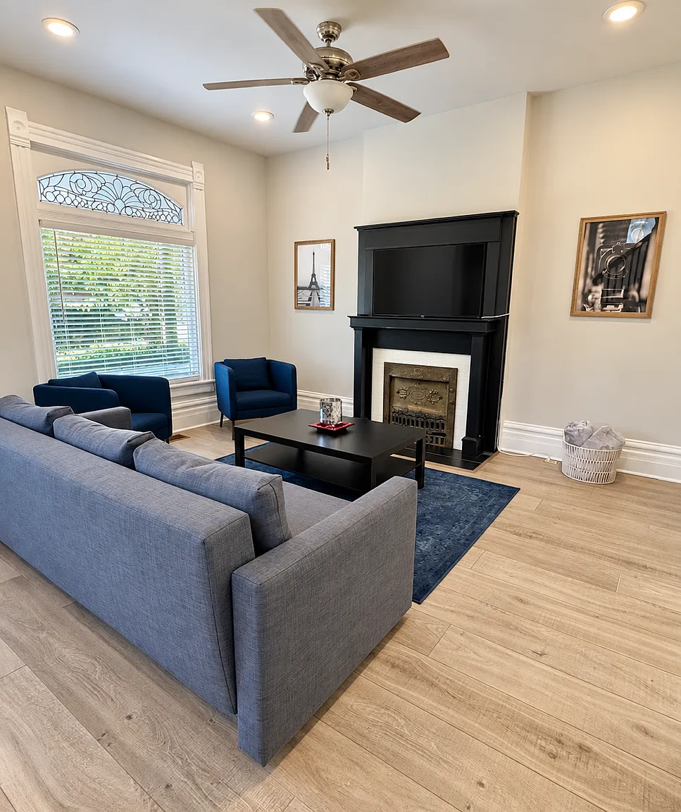 4 bed, 1938 sqft, $3,500 — Photo 2