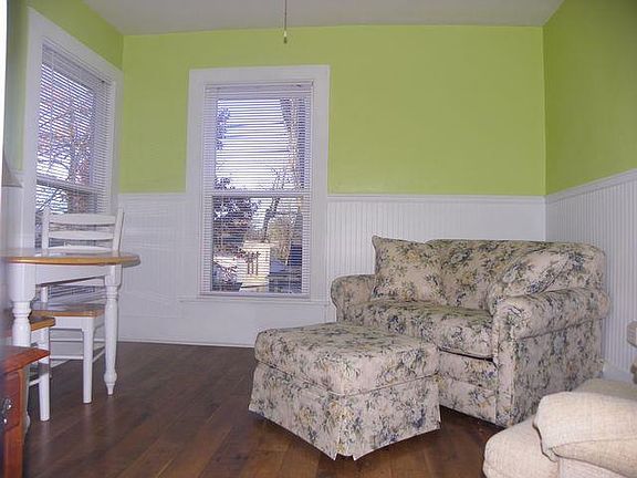 5th image of 33 Miller Ave #35