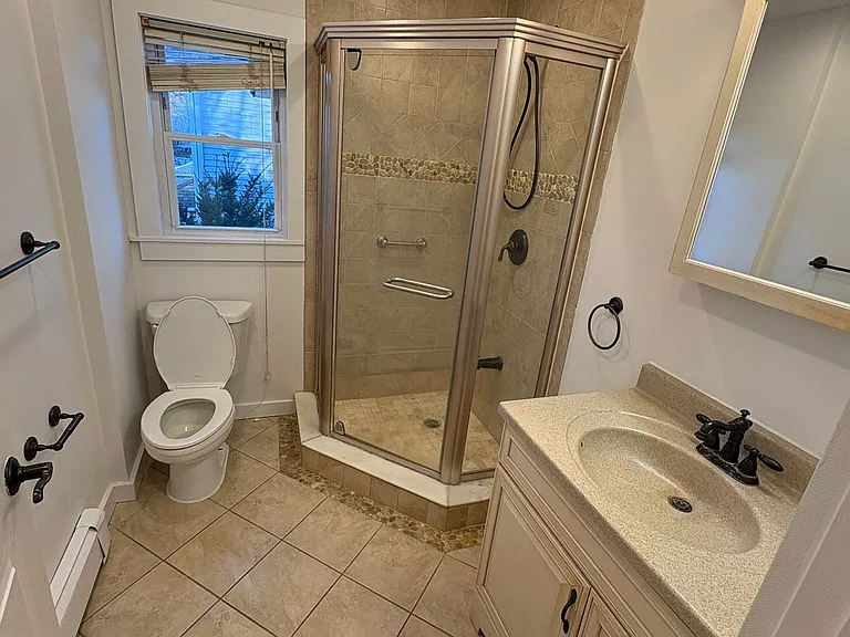 580 Chestnut Ave #2 — Photo 4