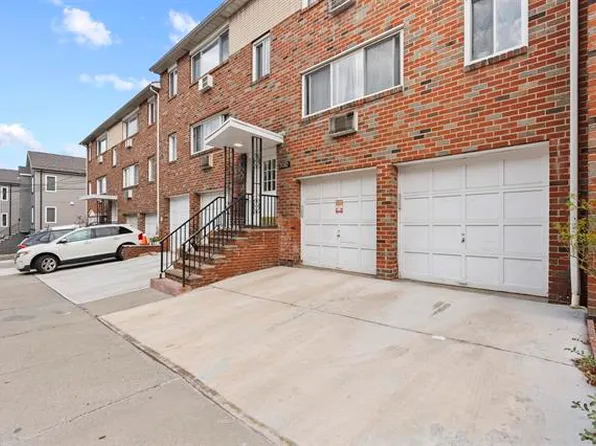 7012 Cottage Avenue image 11 of 14