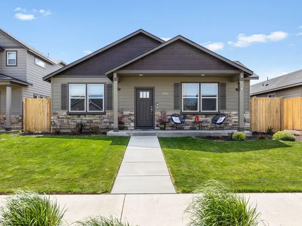 3754 SW Metolius Ave, Redmond, OR 97756