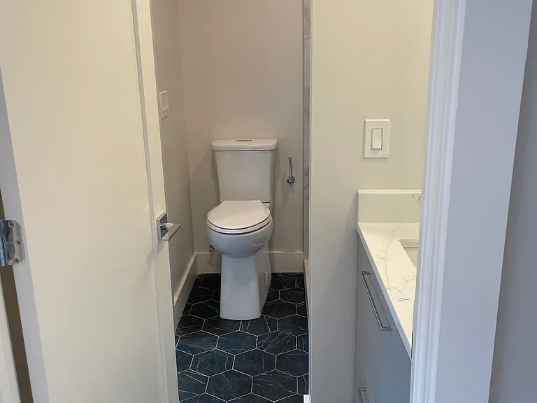 933 N St NW #201 — Photo 12