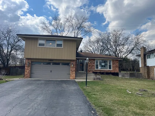 12870 S Cedar Ln, Palos Heights, IL 60463