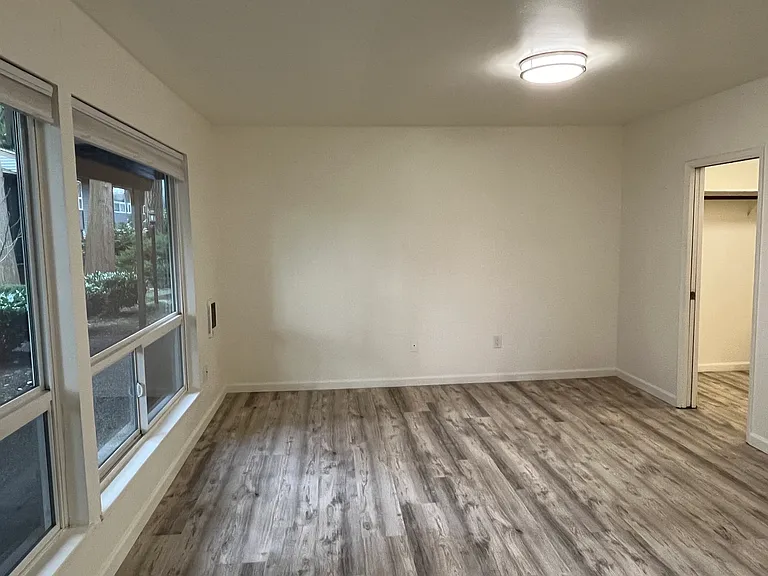 Alder Haus Apartments — Photo 11