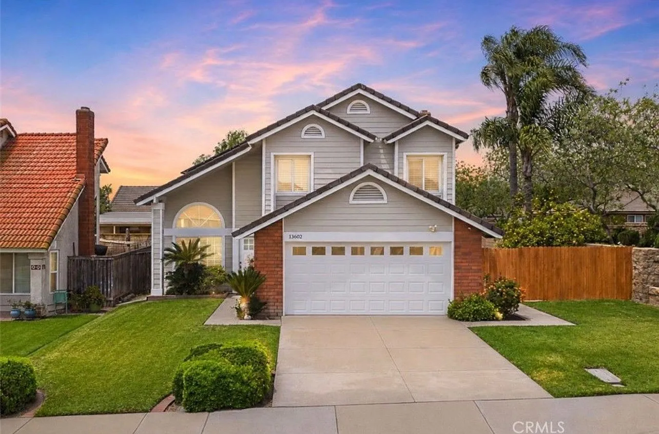 3 bed, 1330 sqft, $1,000 — Photo 1