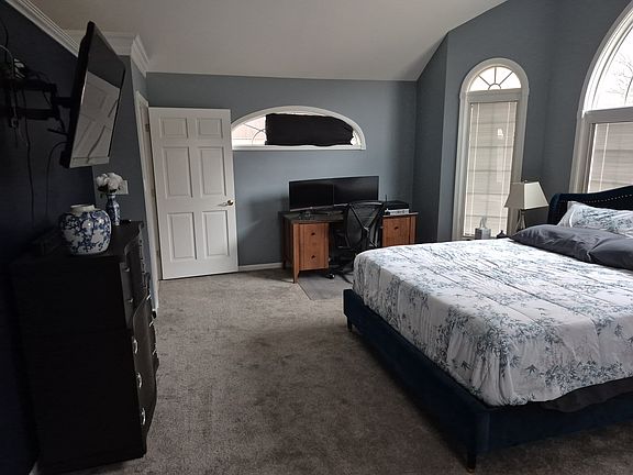 3rd image of 2609 Dougall Rd #A