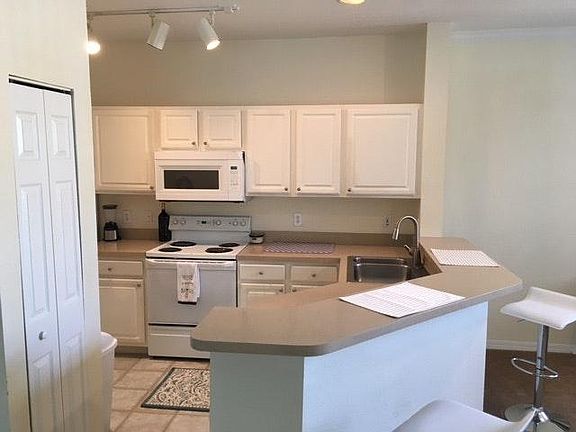 3rd image of 15350 Amberly Dr Unit 4722