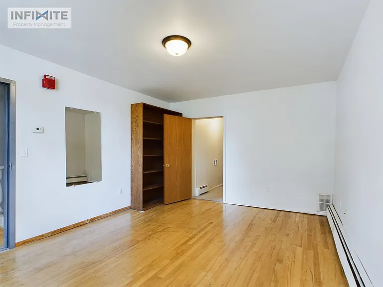 1439 W Babcock St #2 — Photo 10
