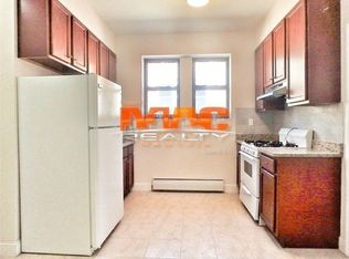 22-42 27th St #1N, Astoria, NY 11105