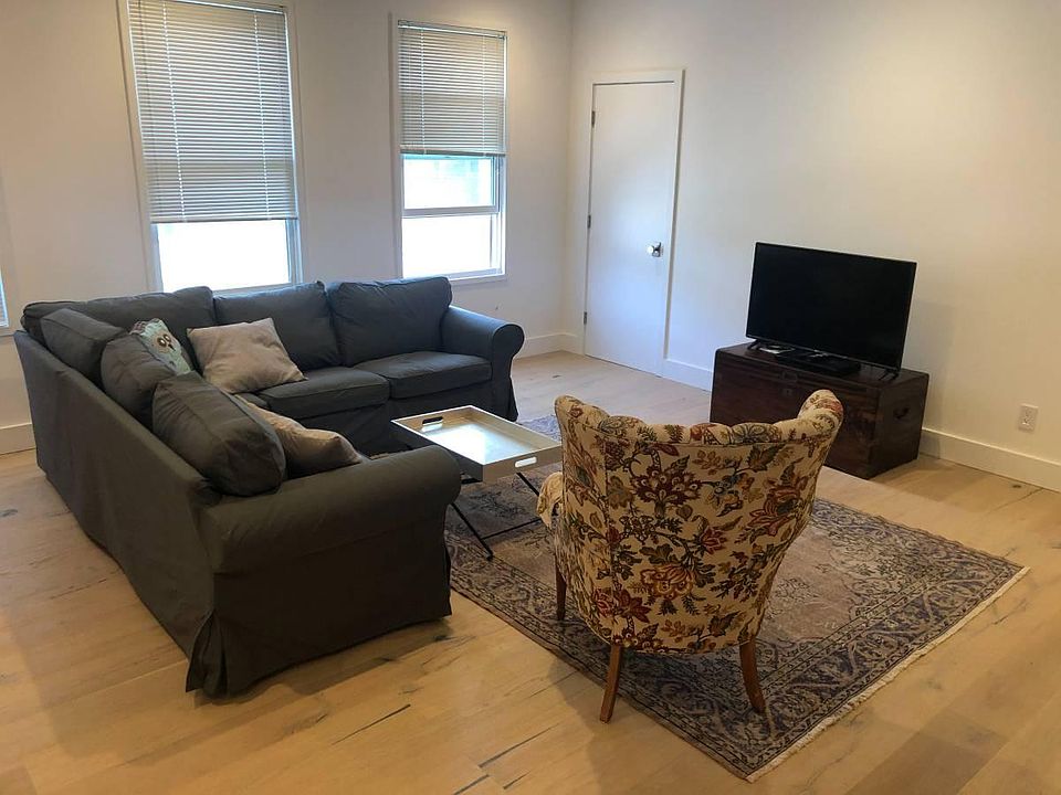 1st image of 2214 19th St