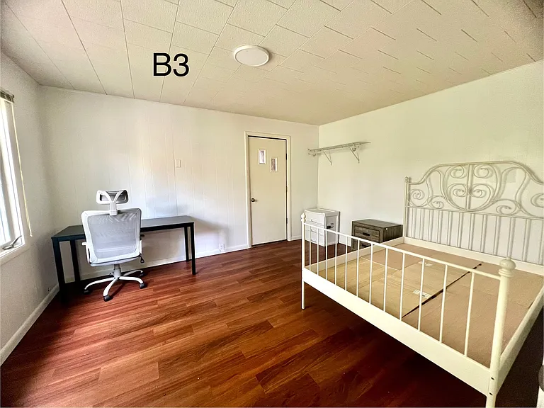 1906 Coltman Rd #1 — Photo 8