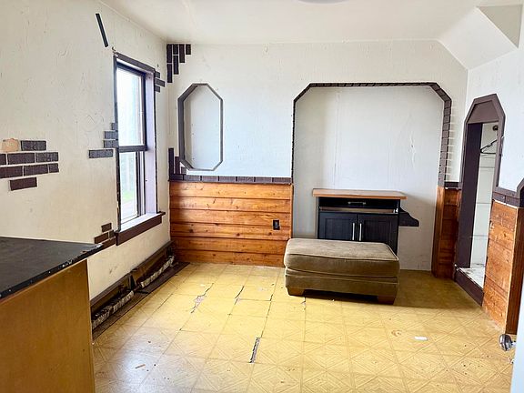 5th image of 102 Caspian Ave #4