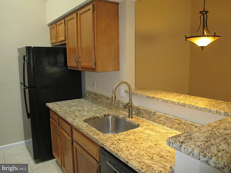 7502 Ashby Ln #K — Photo 2