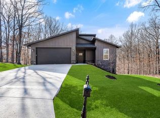 3 Celtic Dr, Bella Vista, AR 72714