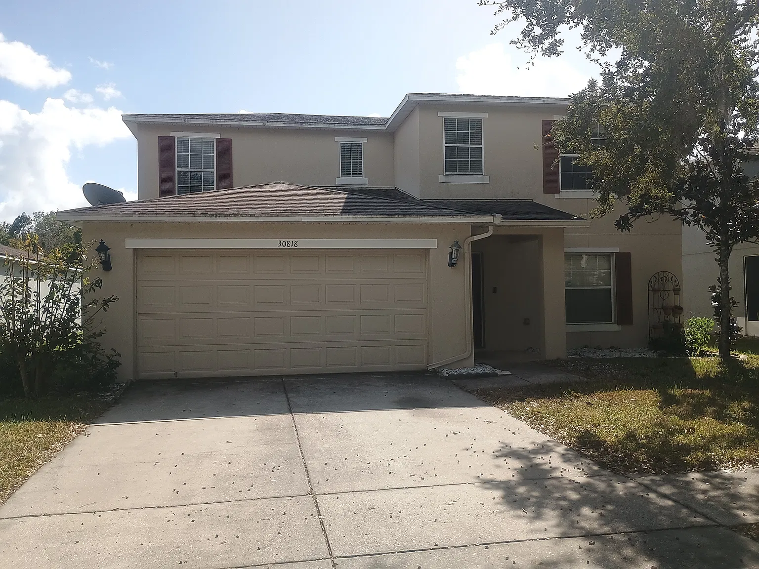 4 bed, 3.5 bath, 2759 sqft, $2,350 — Photo 2