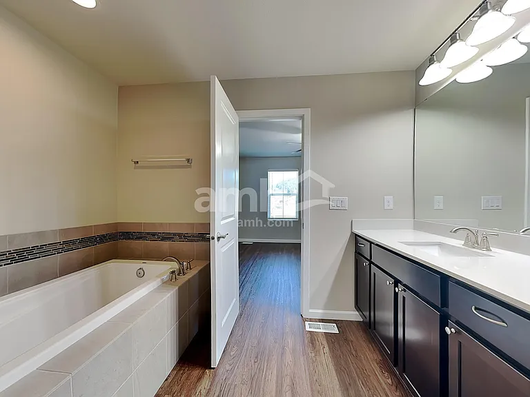 306 Holdener Ln — Photo 14
