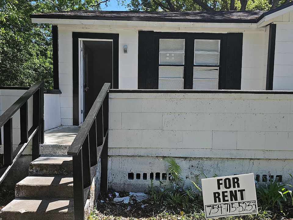 1st image of 2958 Warrington St