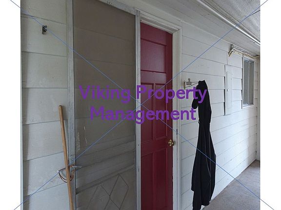 2nd image of 603 NE Lookout Ave #A